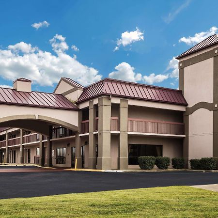 Days Inn By Wyndham Oak Grove/Ft. Campbell Buitenkant foto
