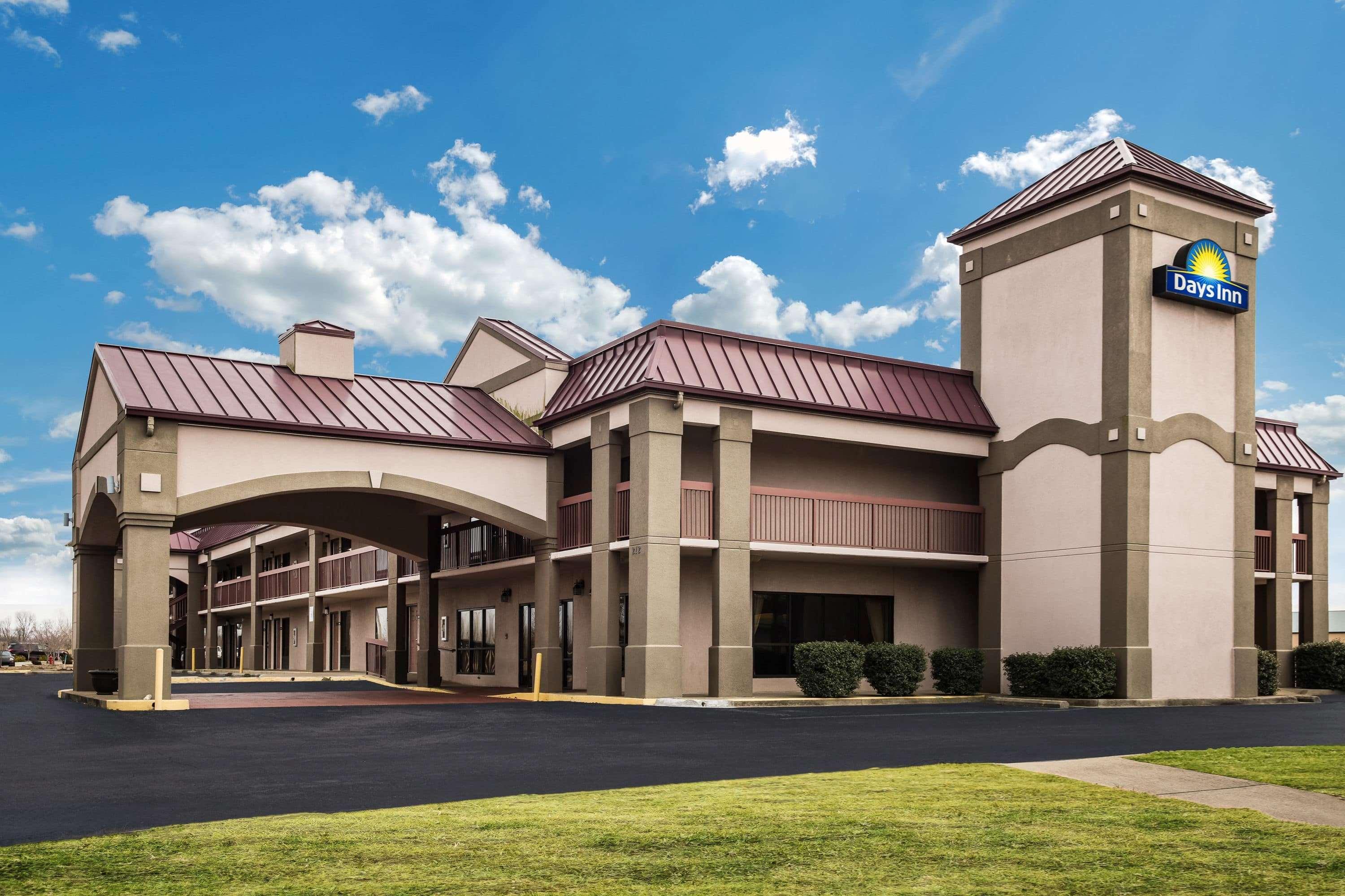 Days Inn By Wyndham Oak Grove/Ft. Campbell Buitenkant foto